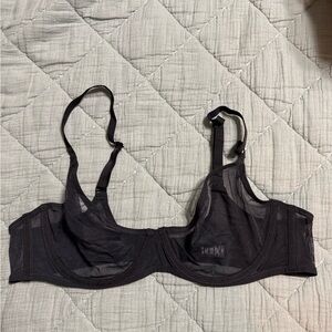 SKIMS ULTRA FINE MESH UNDERWIRE SCOOP BRA - SIZE 40B